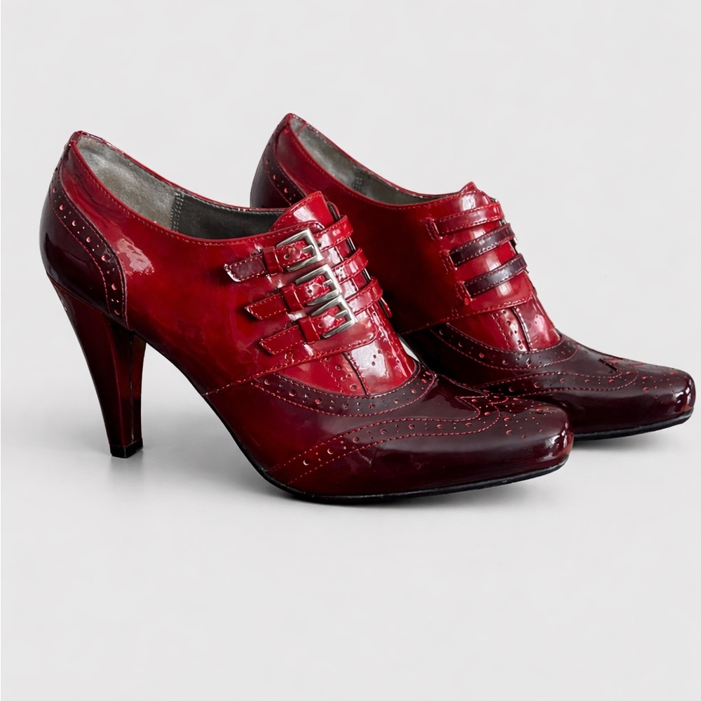 Jon Josef Women's Red Patent Leather Heeled Oxfords - 8.5